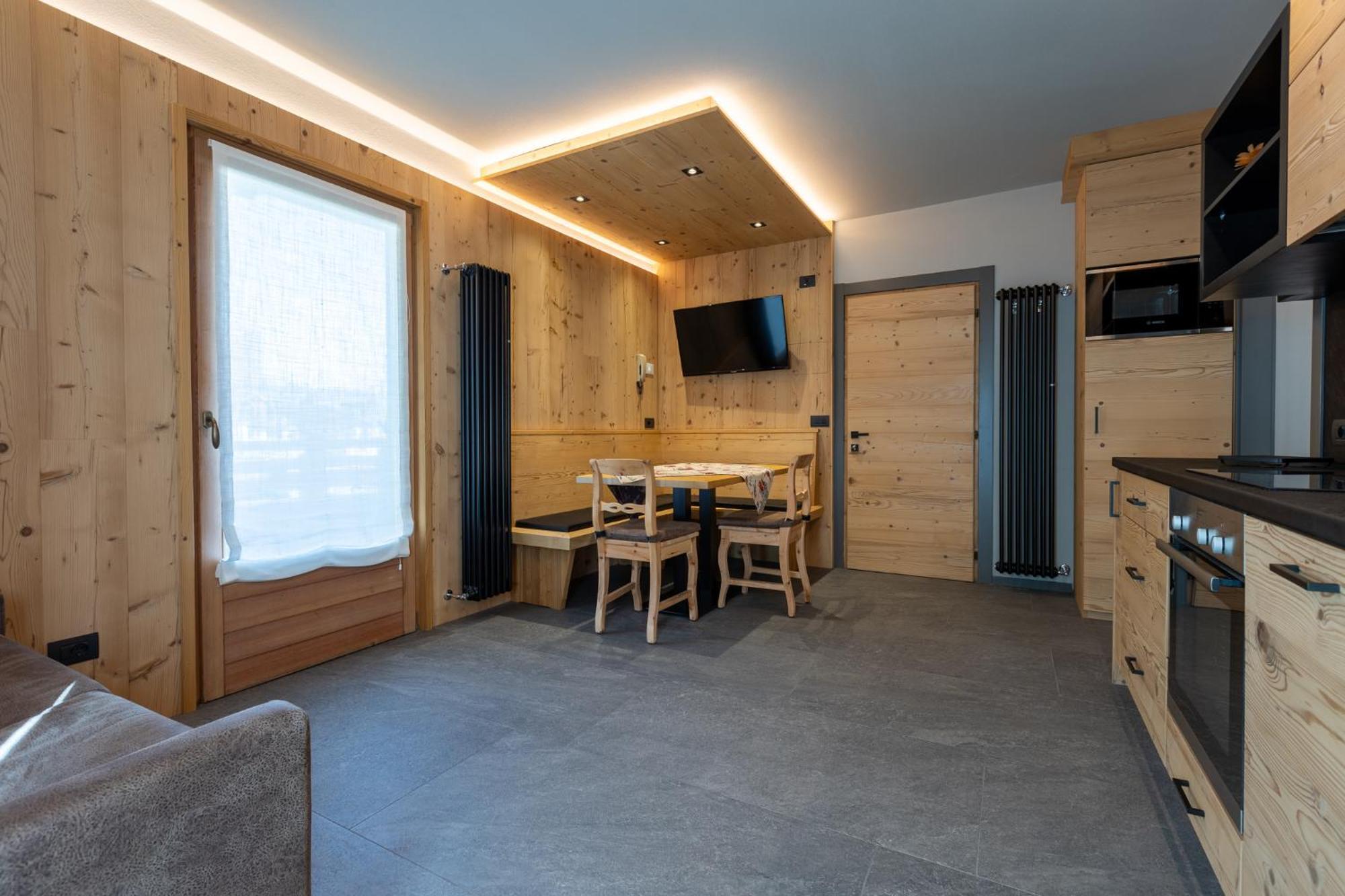 Bluebell Apartments Livigno Exteriör bild