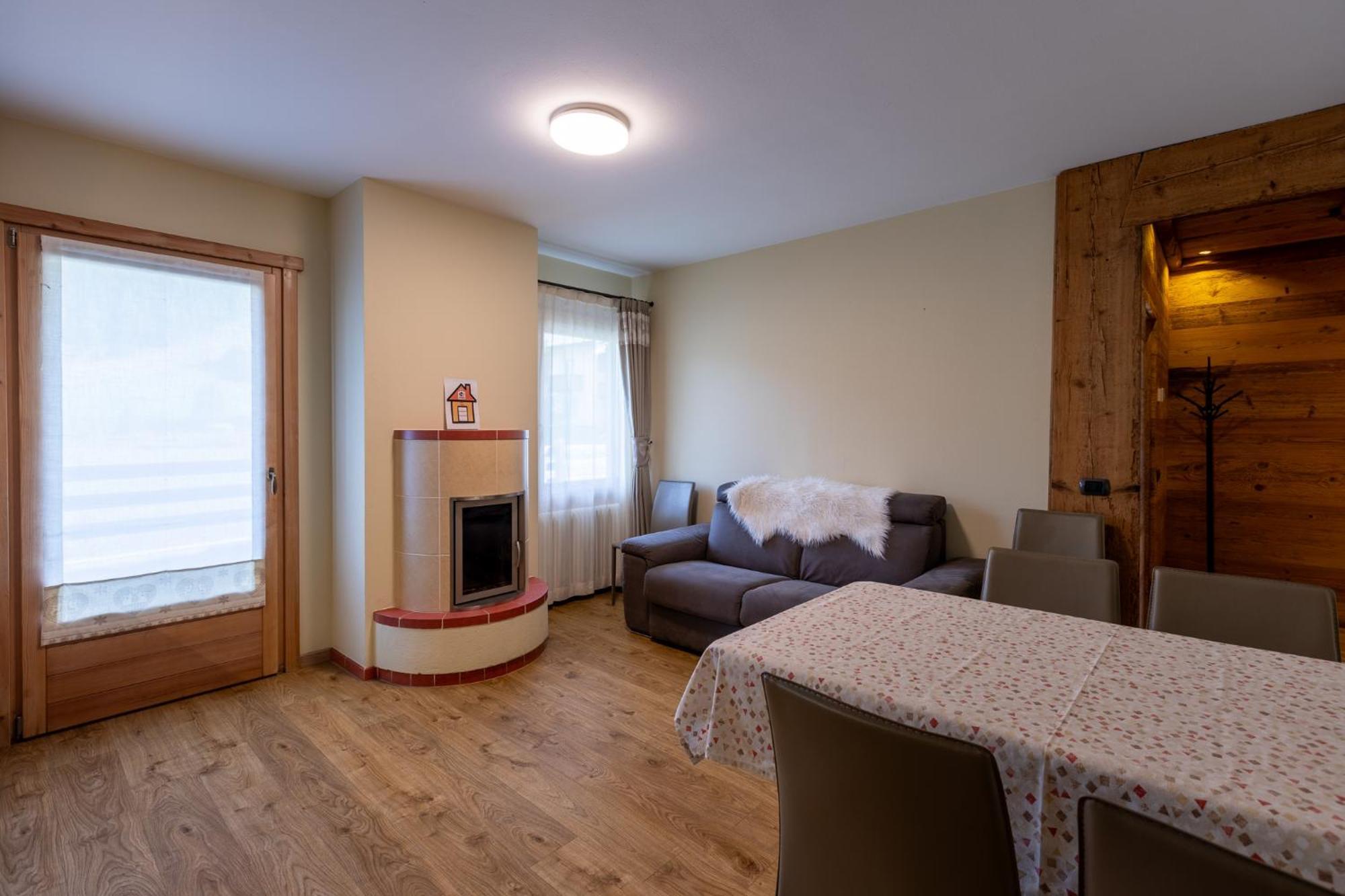 Bluebell Apartments Livigno Exteriör bild